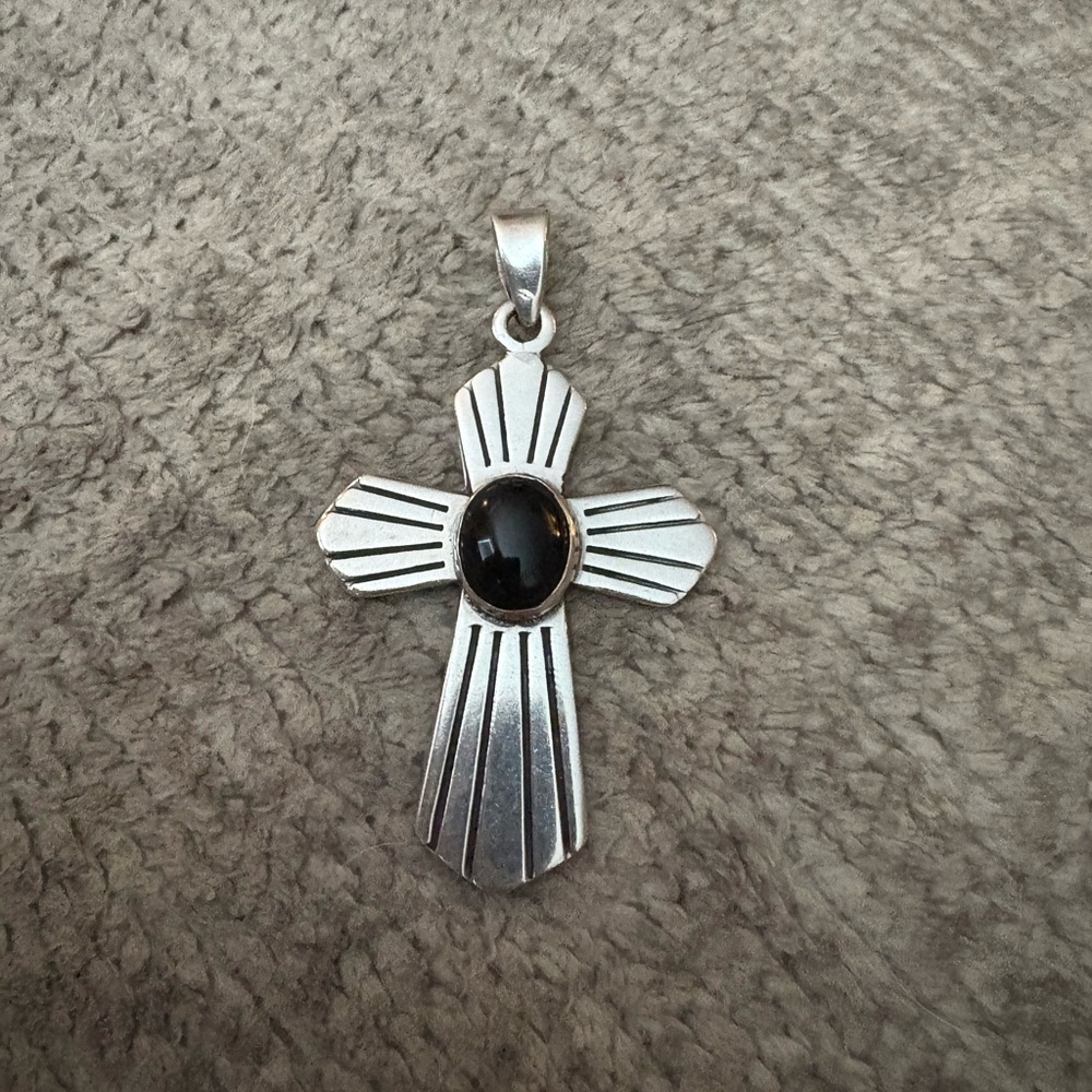 EUC .925 sterling cross with black stone made in Mexico